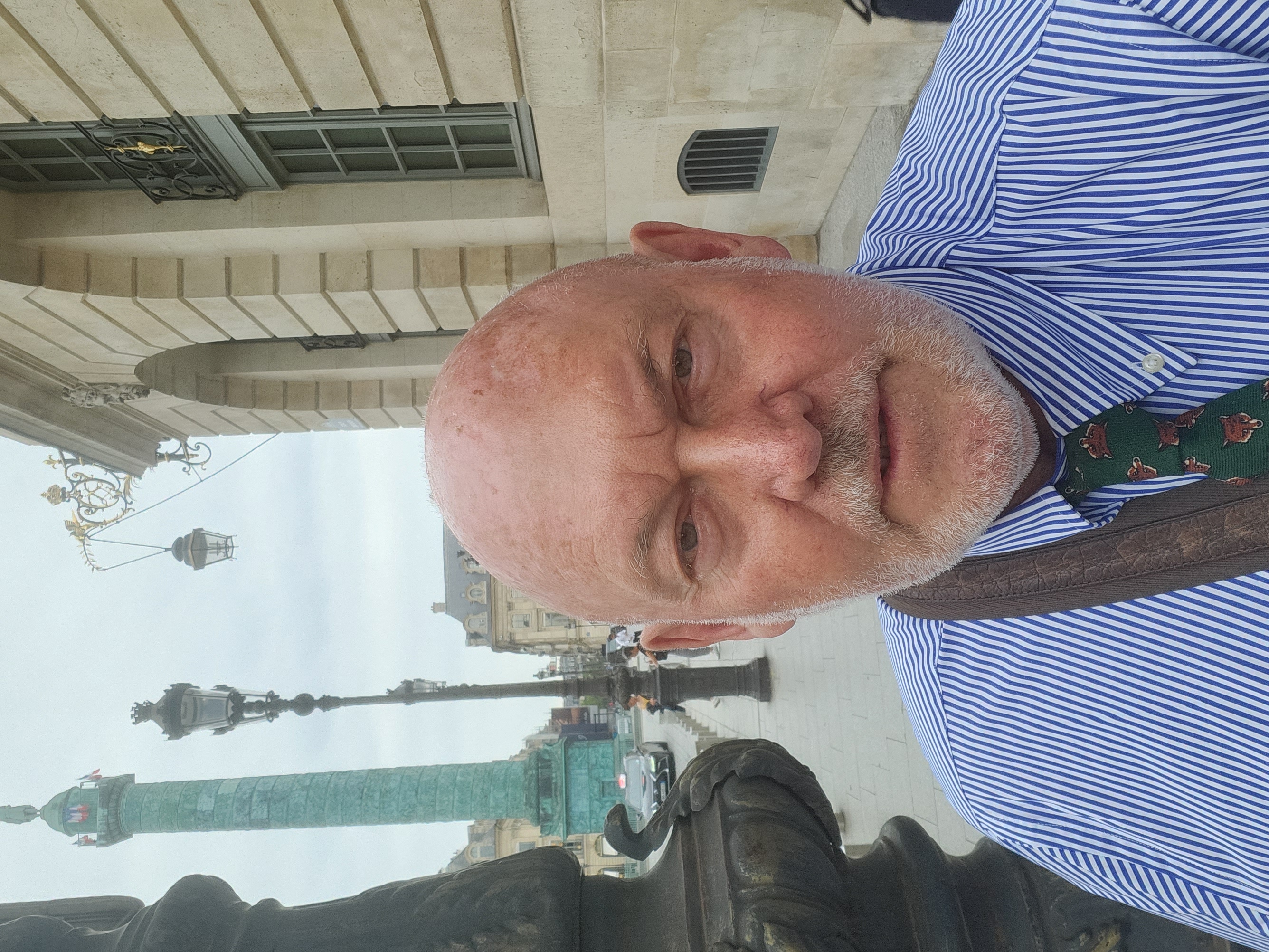 Jonathan à la Place Vendôme, Paris